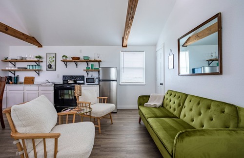 Valley Mills House | Texas Trio #2 - Waco, Magnolia, Baylor