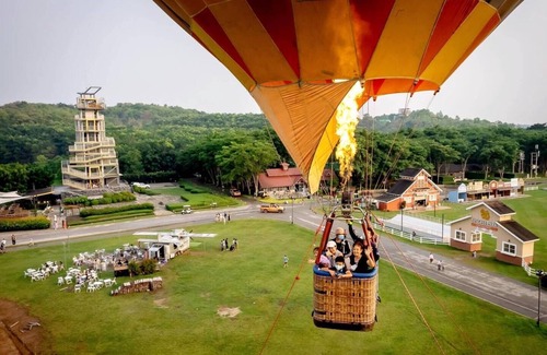 Chiang Rai Apartment | Luxurious rooms economical prices, famous tourist routes in Chiang Rai Province.