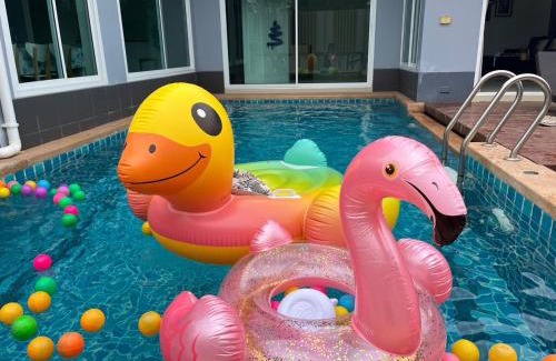 Hua Hin Villa | Thacha Pool Villa B
