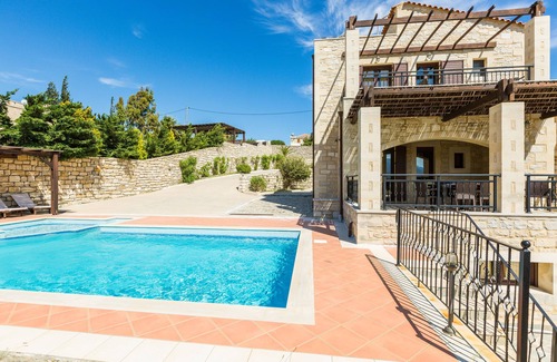 Lefkogeia Villa | Thalia Villa Private pool, amazing sea views, walking distance to shops