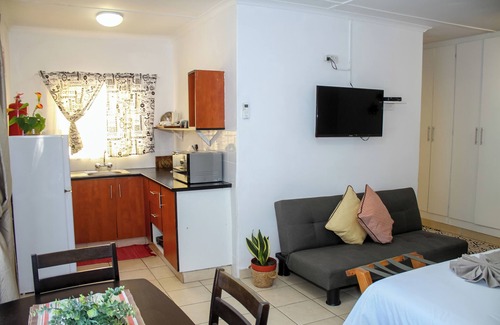 Maun House | Thamalakane Guest House