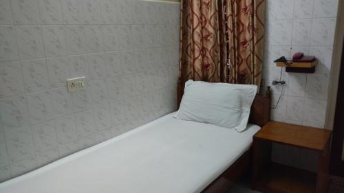 Teynampet House | Thangam balaji Guest House -Near US Consulate