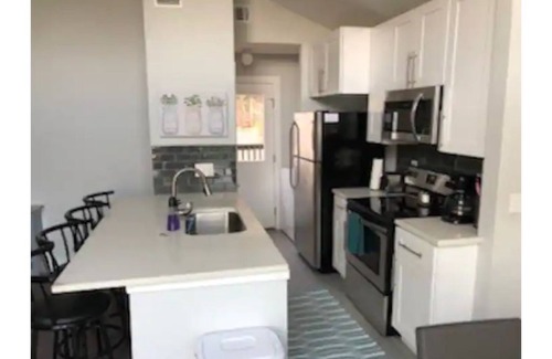 South Lamar House | The 1503: Pool, Bar, Grill, Firepit Covered Patio