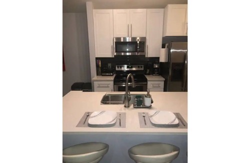 South Lamar House | The 1503: Pool, Bar, Grill, Firepit Covered Patio