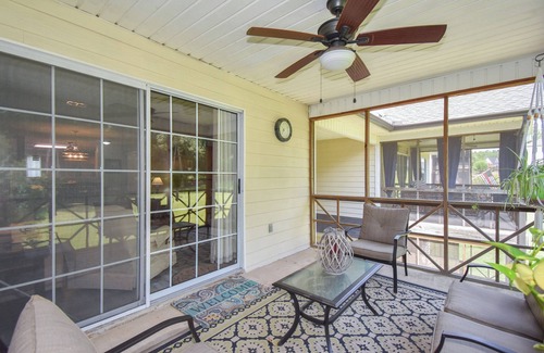 Dadeville Villa | The 19th Hole- Sleeps 6, The 19th Hole- Near Lake Martin- Sleeps 6- Golf Condo