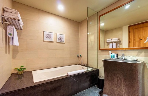 Bogor Tengah Hotel | THE 1O1 Bogor Suryakancana