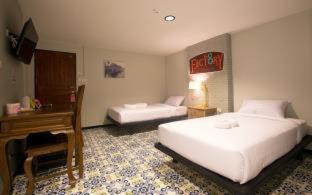 Phitsanulok Hotel | The 8 Factory Hotel Phitsanulok