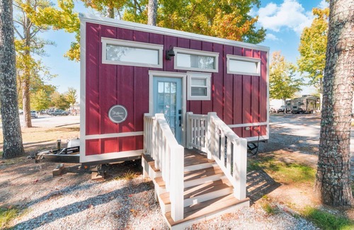 Gadsden Cottage | The Abmner at River Rocks Landing