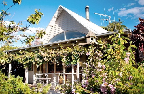 Daylesford Villa | The Acorn is a romantic getaway
