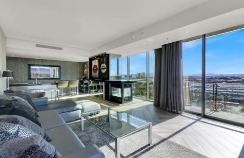 Las Vegas Hotel | The Adele Palazzo Suite at Palms Place