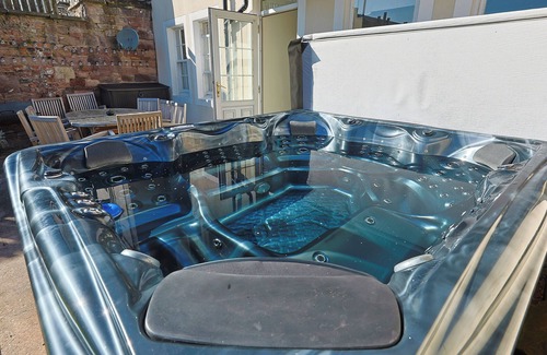Whitehaven Cottage | THE ADMIRAL'S HOME, pet friendly, with hot tub in Whitehaven