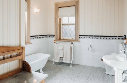 Port Broughton House | The admired cottage that oozes quality and charm in the town centre.