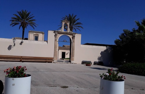 Ragusa House | The advantages of a Villetta inside a resort