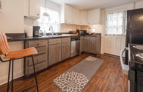German Village House | The Aerie Suite - Two-Bed in German Village