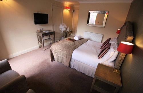 Wootton Bassett Hotel | The Angel Hotel