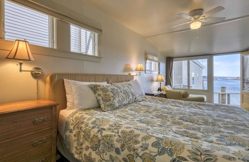 Stonington Hotel | The Angelique - Inn on the Harbor