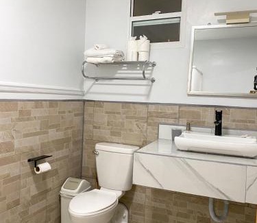 Armenia Apartment | The Ansen Place