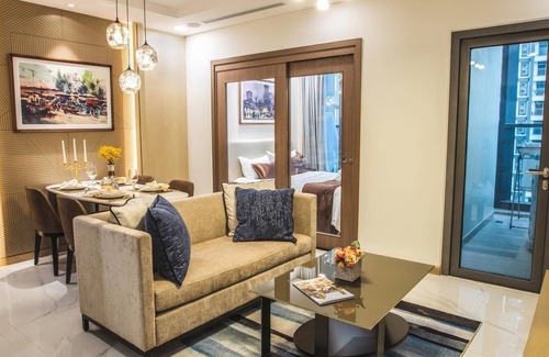 Hang Xanh Apartment | The apartment is located in the Landmark 81 commercial center