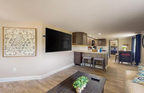 Fort Ann Apartment | The Apartment at the Compound