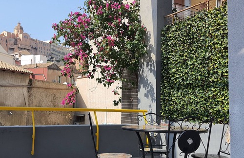 Cagliari Apartment | The apartment is located right in the city center. Parking available