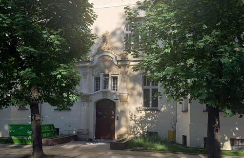 Legnica Apartment | The apartment "Love on 5" is almost in the Legnica center. Near to city park.