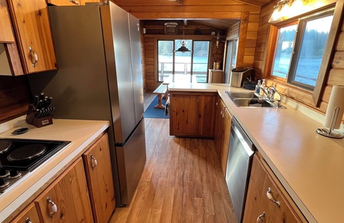 Quadra Island House | The April Point Harbour House BC approved accommodation on waterfront
