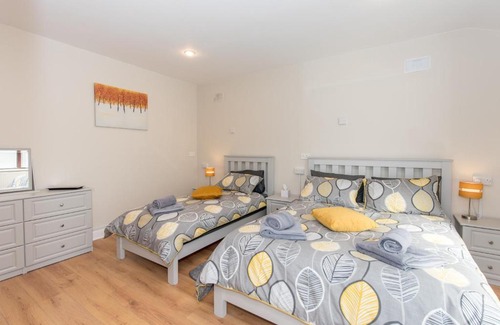 Carrick-on-Suir House | The Arch Accommodation