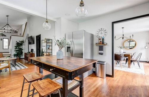 Winston - Salem House | The Ardmore Chalet WS