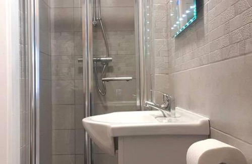 Galway City Centre Apartment | The Art House 1 Galway, Woodquay