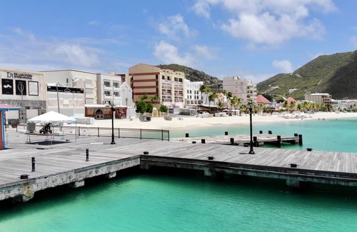Maho Villa | The Art House Villa Beacon Hill (Simpson Bay)