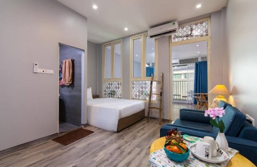 Truc Bach House | The Art - Hung Viet near Truc Bach lake