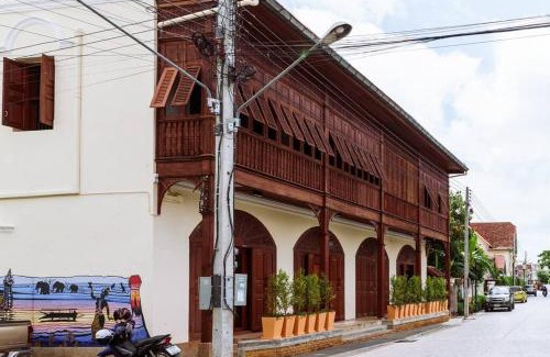 Lampang Apartment | The Artist - Fong Lee CC Lampang Walking Street