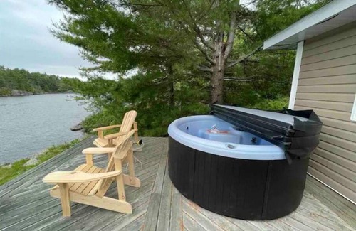 Byng Inlet Cottage | The Aspen: Make new memories!