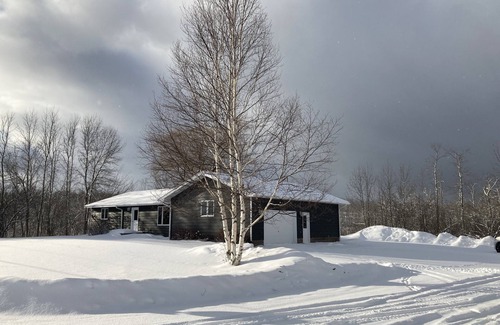 Au Train House | The AuTrain Lake House, Newly renovated home on Autrain Lake near Pictured Rocks