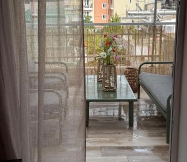 Loutraki Apartment | The Balcony Nest
