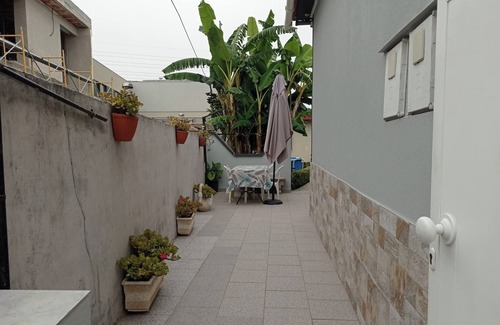 Senhora da Hora House | The banana house