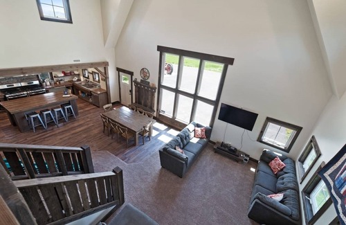 Garden City House | The Barn and Farmhouse w/POOL by Bear Lake Luxury Rentals