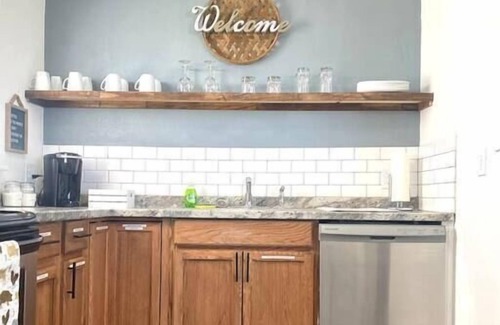 Amarillo House | The Barnyard *Perfectly Located off I-40*