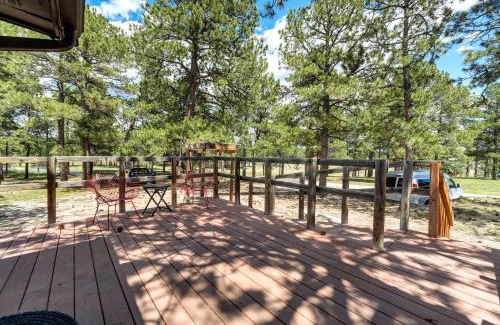 Colorado Springs Apartment | The Barracks Forest Escape Dog Friendly BBQ