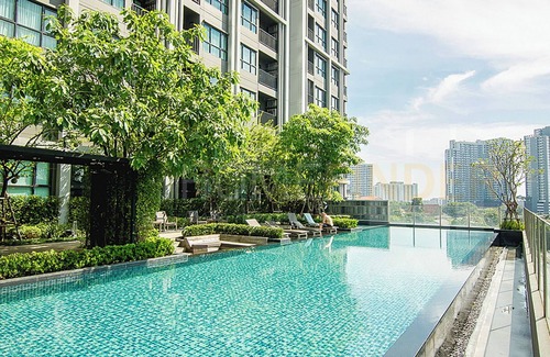Phra Khanong Nuea Condo | The Base Park East-Sukhumvit 77 -BTS station Onnut