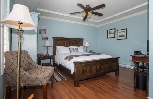 Bareneed Bed & Breakfast | The Bayside Bed and Breakfast