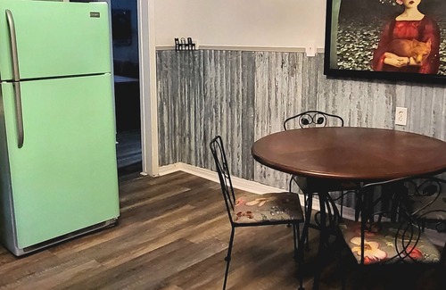 Mississippi City Cottage | The Beach Depot. Cheery historic cottage - 5 minute walk to beach/boat launch