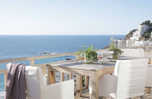 Camps Bay House | The Beach House is a secluded luxury villa you’ll never want to leave.