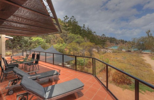 Florence Bay House | The Beach House at Arthur Bay