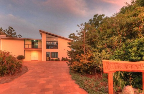 Florence Bay House | The Beach House at Arthur Bay