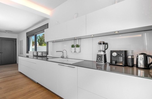 Urbanizacion Costabella Villa | The Beach House -Front line beach Villa in Elviria