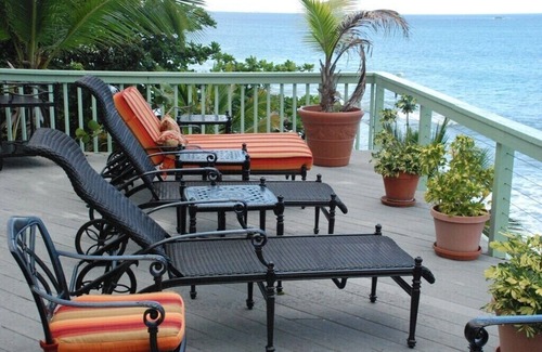 Estate Caret Bay Villa | The Beach House on St. Thomas with Secluded Sand Beach