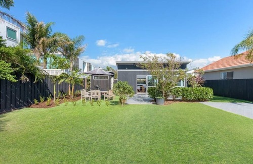 Papamoa Beach House | The Beach Place - Papamoa Beach