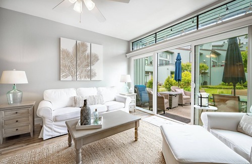 Birch Bay Condo | The Beach Retreat-Stylish 2-bedroom view condo in Birch Bay
