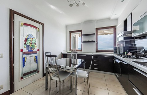 Durres Apartment | The Beachfront Horizont by PS